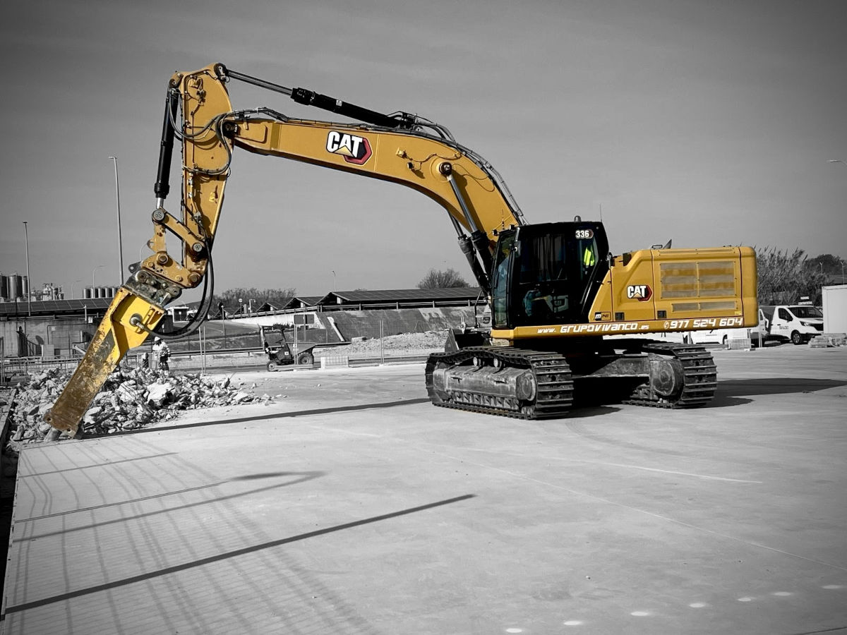 empresa constructora obres noves industrials maquinaria pesada
