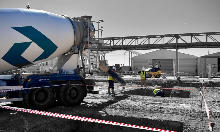 empresa constructora obres noves industrials maquinaria pesada